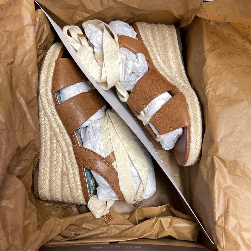 Patricia Nash Riva Wedge Sandals - Tan - Picture 2 of 2